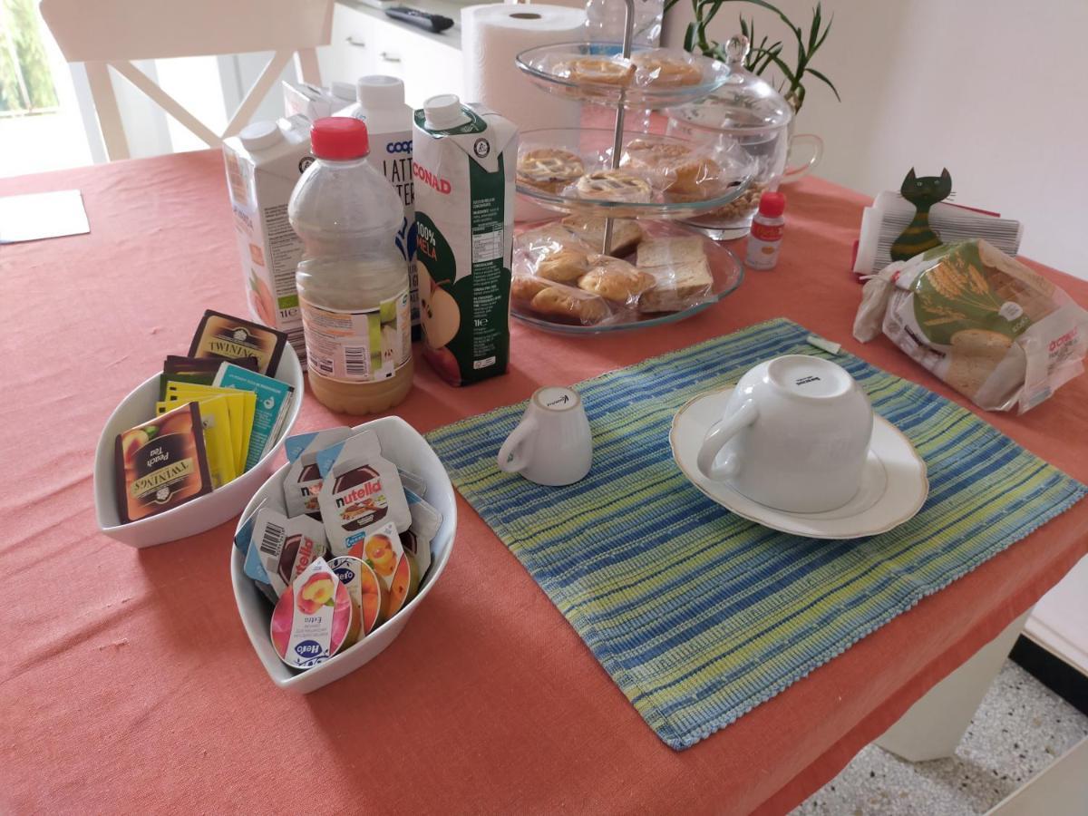 B & B Via Borgo Di San Pietro โบโลญญา ภายนอก รูปภาพ