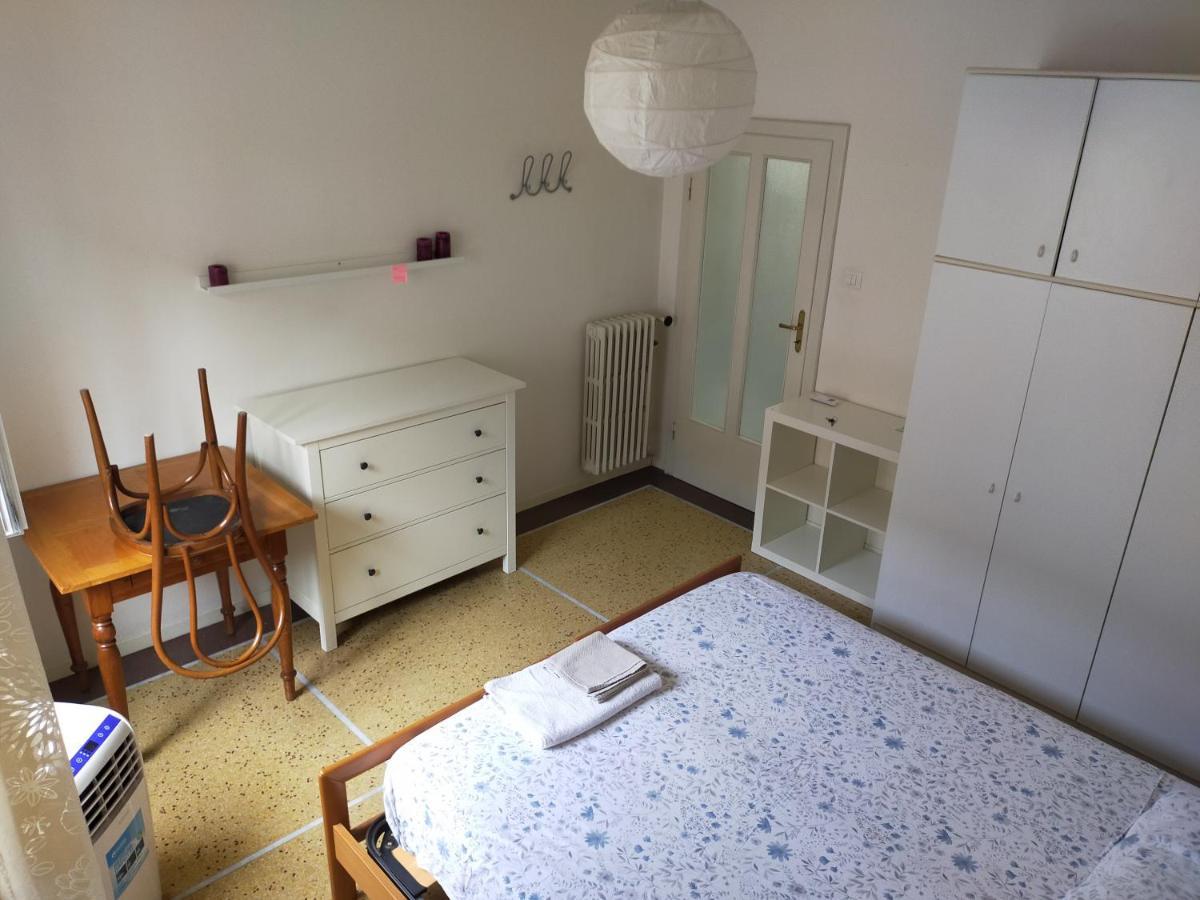 B & B Via Borgo Di San Pietro โบโลญญา ภายนอก รูปภาพ